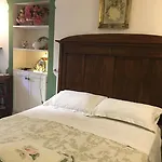 Alojamento de Acomodação e Pequeno-almoço Del Giglio 3*